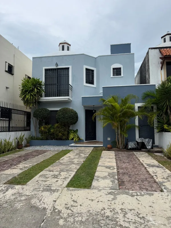 Casa de 3 Recámaras en Renta | Santa Fe Residencial (1 Recámara en Planta Baja)