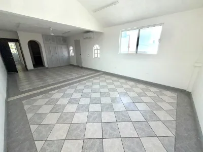 Huge 9-Bedroom Property Ideal for Investment | SM 50 Kinik Ave — photo 9