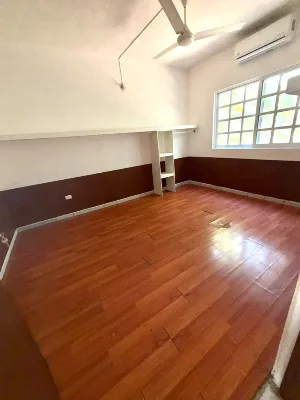 Huge 9-Bedroom Property Ideal for Investment | SM 50 Kinik Ave — photo 8