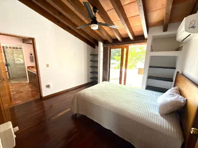 7-Bedroom Oceanfront Estate with Private Pool & Direct Beach Access | Hotel Zone Km 3 — photo 12
