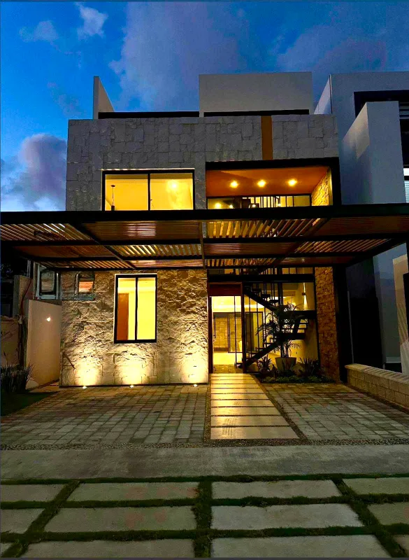 Brand New 5-Bedroom Luxury House with Private Pool & Triple-Height Staircase | Aqua Residencial