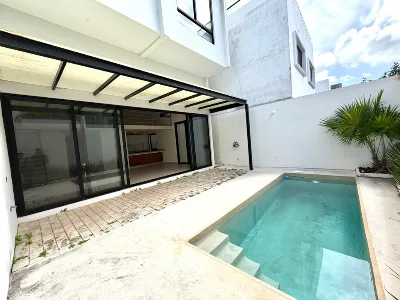 Casa de Lujo de 3 Recámaras con Alberca y Oficinas en Renta | Residencial Aqua (Av. Huayacán) — foto 6