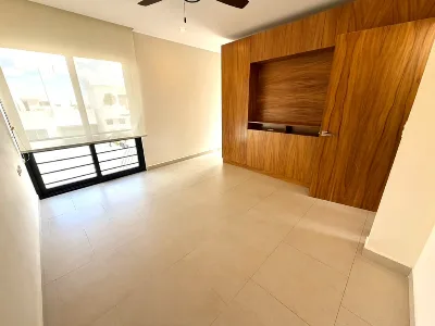 Casa de Lujo de 3 Recámaras con Alberca y Oficinas en Renta | Residencial Aqua (Av. Huayacán) — foto 26