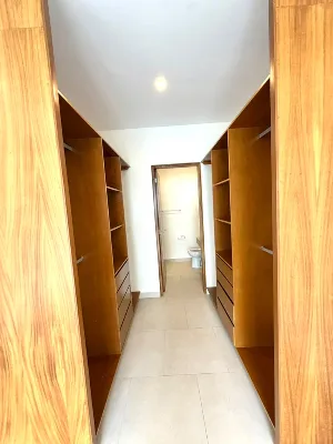 Casa de Lujo de 3 Recámaras con Alberca y Oficinas en Renta | Residencial Aqua (Av. Huayacán) — foto 10