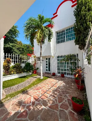 Casa Amueblada de 3 Recámaras en Esquina en Renta | Residencial Porto Bello — foto 2