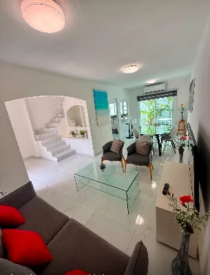 Casa Amueblada de 3 Recámaras en Esquina en Renta | Residencial Porto Bello — foto 3