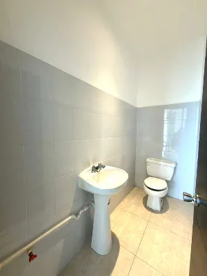 Casa de 7 Recámaras Ideal para Hostal o Airbnb en Venta | SM 23 cerca de Av. Tulum — foto 5