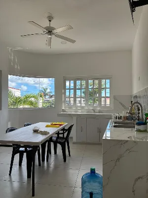 Casa de 7 Recámaras Ideal para Hostal o Airbnb en Venta | SM 23 cerca de Av. Tulum — foto 3