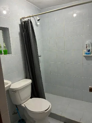 Casa de 7 Recámaras Ideal para Hostal o Airbnb en Venta | SM 23 cerca de Av. Tulum — foto 7