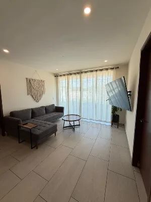 Departamento Amueblado en Renta de 3 Recámaras con Jardín Privado | Areka Towers (Av. Huayacán) — foto 3