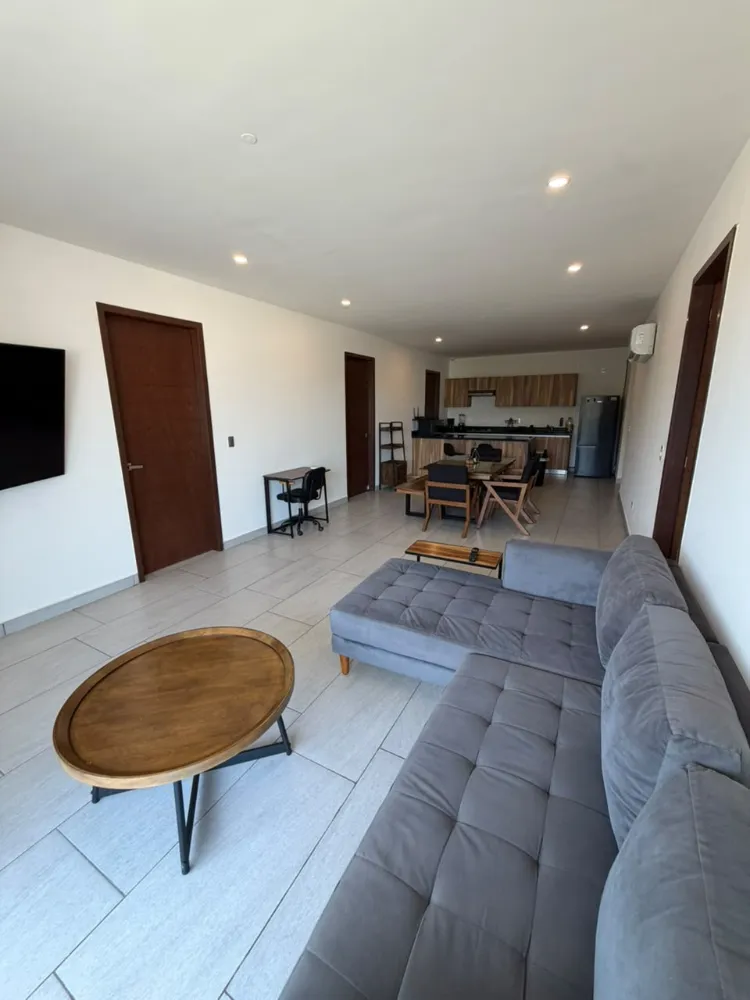Departamento Amueblado en Renta de 3 Recámaras con Jardín Privado | Areka Towers (Av. Huayacán)