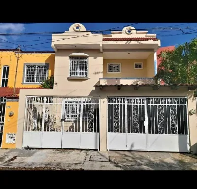 4-Bedroom Centrally Located House for Sale | Supermanzana 50 — photo 2
