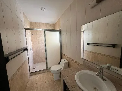 Casa de 3 Niveles con Alberca y Roof Garden en Renta en Residencial Cumbres — foto 22