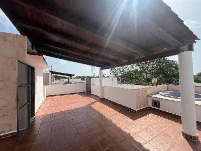 Casa de 3 Niveles con Alberca y Roof Garden en Renta en Residencial Cumbres — foto 17