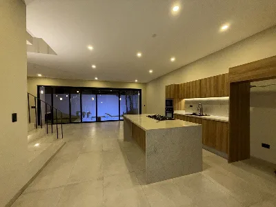 Espectacular Casa Nueva de 4 Recámaras con Roof Garden en Venta | Aqua Residencial — foto 2