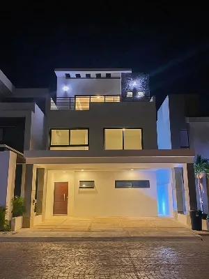 Casa en Venta de 3 Recámaras con Estudio y Jacuzzi | Aqua Residencial — foto 1
