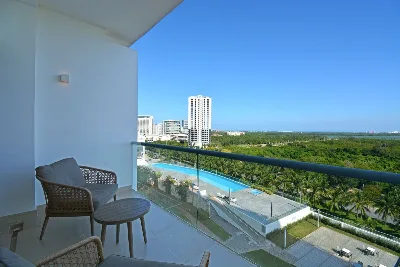 Departamento de Lujo Amueblado con Vista Panorámica en Malecón Américas — foto 6