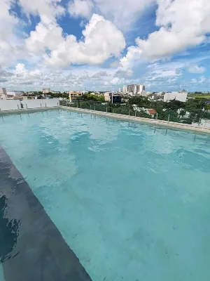 Estudio Amueblado en Renta con Roof Garden y Alberca Infinity | Av. Nader (Cancún Centro) — foto 3