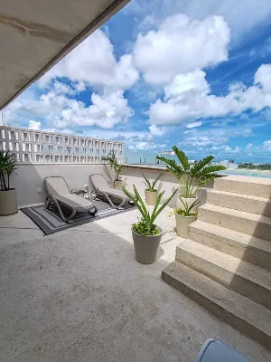 Estudio Amueblado en Renta con Roof Garden y Alberca Infinity | Av. Nader (Cancún Centro) — foto 4