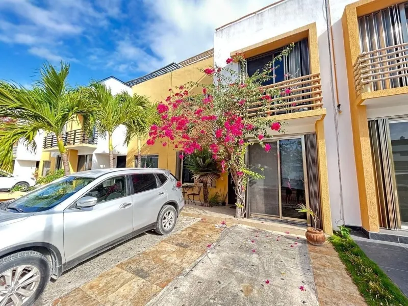 Casa en Venta de 3 Recámaras con Roof Garden | Residencial Yikal