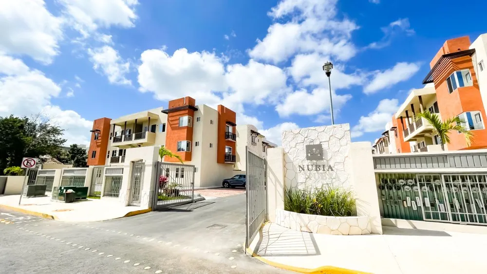Departamento Nuevo y Equipado de 3 Recámaras en Catania Residencial
