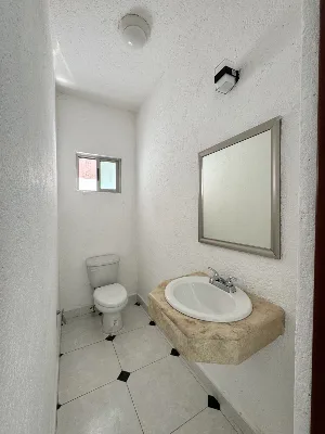 Casa en Venta / Remate de 3 Recámaras con Amplio Jardín | Supermanzana 43 — foto 4
