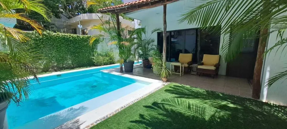Casa en Venta de 3 Recámaras con Oficinas y Alberca | Supermanzana 2a Centro