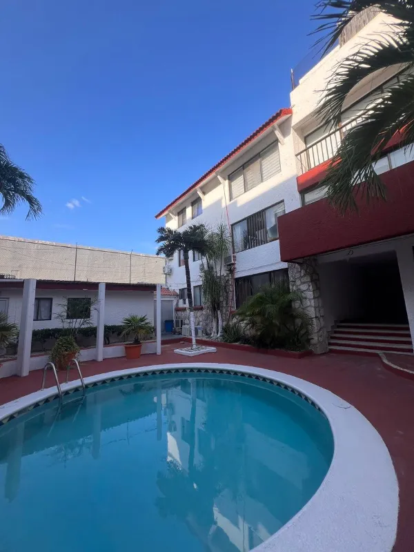 Departamento Amueblado en Venta de 2 Recámaras con Terraza | Real de Palmar (Cancún Centro)