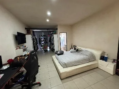 Casa con Espacios Independientes y Oficinas en Venta en Residencial Jade — foto 4