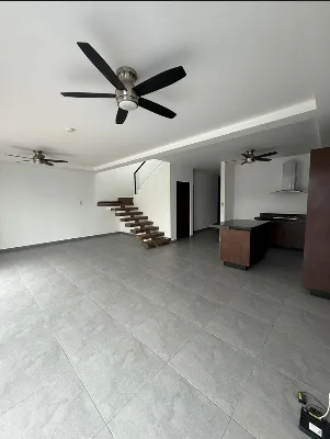 Casa en Venta de 2 Recámaras con Estudio y Alberca | Residencial Aqua — foto 3
