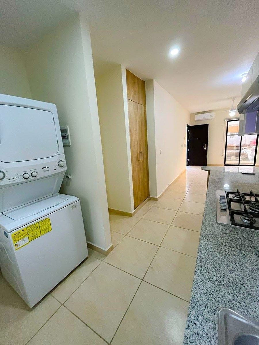 Departamento en Planta Baja con Equipamiento Completo | Residencial Lirios, Av. 135