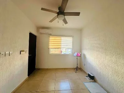 Casa de 2 Plantas con Alberca y Excelentes Amenidades en Jardines del Sur — foto 2