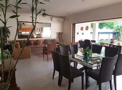 Exclusiva y Hermosa Casa en Renta con Alberca y Paneles Solares en Residencial Villa Magna — foto 7