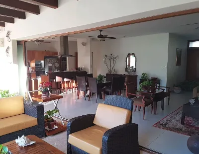 Exclusiva y Hermosa Casa en Renta con Alberca y Paneles Solares en Residencial Villa Magna — foto 10