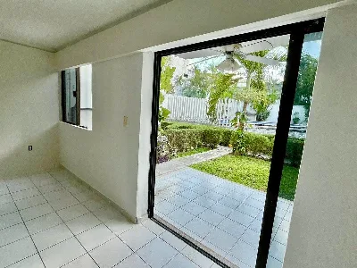 Casa en Venta de 3 Recámaras con Estudio | Supermanzana 45 (Av. del Sol) — foto 10