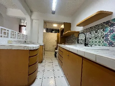 Casa en Venta de 3 Recámaras con Estudio | Supermanzana 45 (Av. del Sol) — foto 2