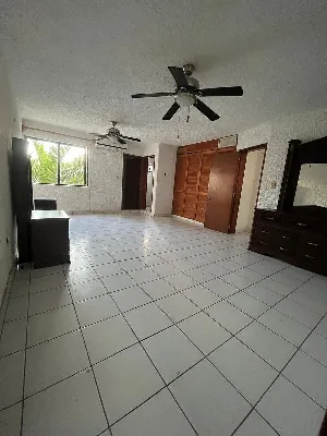 Casa en Venta de 3 Recámaras con Estudio | Supermanzana 45 (Av. del Sol) — foto 7