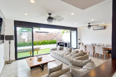 Casa en Venta de 3 Recámaras con Cuarto de Servicio | Aqua Residencial — foto 3