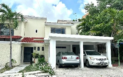 Casa en Venta de 3 Recámaras Amueblada para Inversionistas | Supermanzana 45 — foto 1