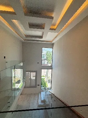Casa Nueva con Recámara en Planta Baja en Renta en Vía Cumbres — foto 25