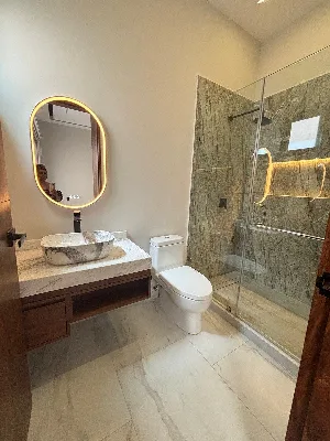 Casa Nueva con Recámara en Planta Baja en Renta en Vía Cumbres — foto 23