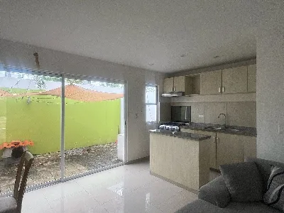 Casa Amueblada en Renta con Paneles Solares en Arbolada — foto 3