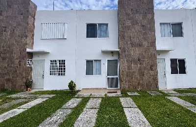 Casa Amueblada y Equipada de 2 Recámaras en Renta en Jardines del Sur 3 — foto 2
