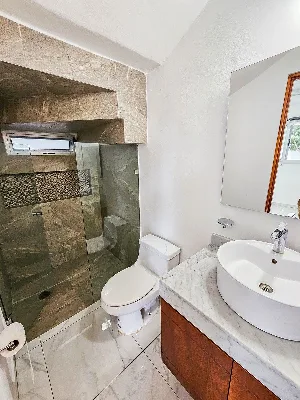 Espectacular Casa en Esquina con Alberca y Roof en Residencial Aqua — foto 14