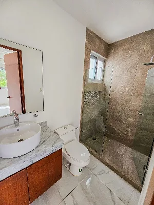 Espectacular Casa en Esquina con Alberca y Roof en Residencial Aqua — foto 15