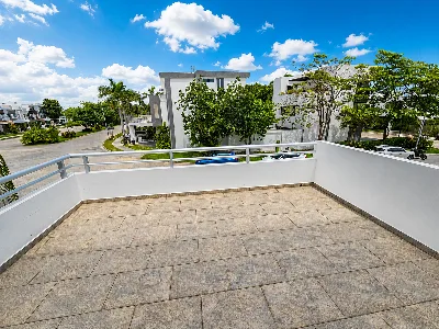 Espectacular Casa en Esquina con Alberca y Roof en Residencial Aqua — foto 20