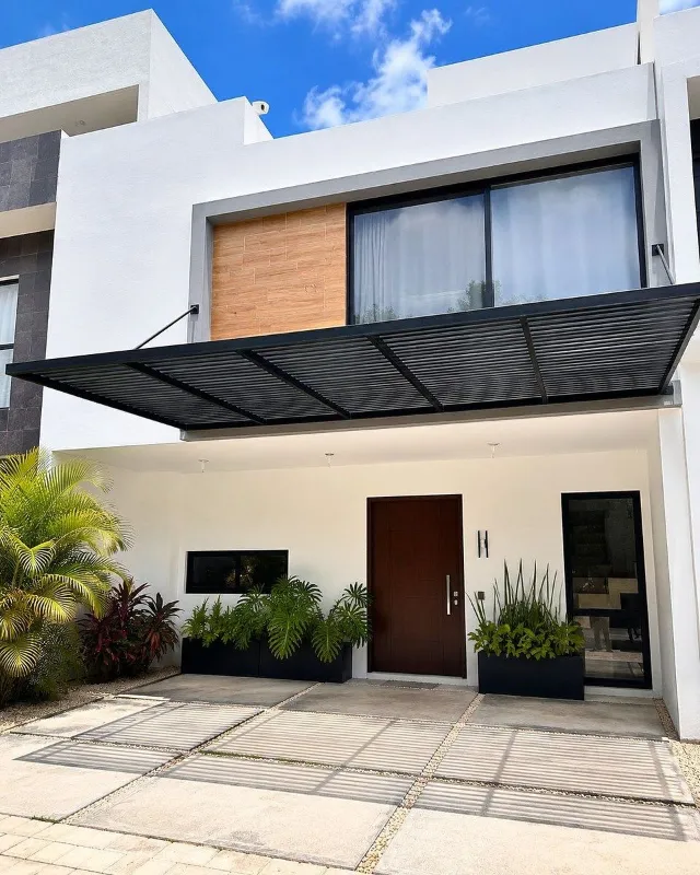Casa en Venta con Alberca en Residencial Arbolada