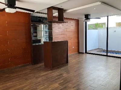 Casa en Renta de 3 Niveles con Alberca Privada en Residencial Arbolada — foto 3