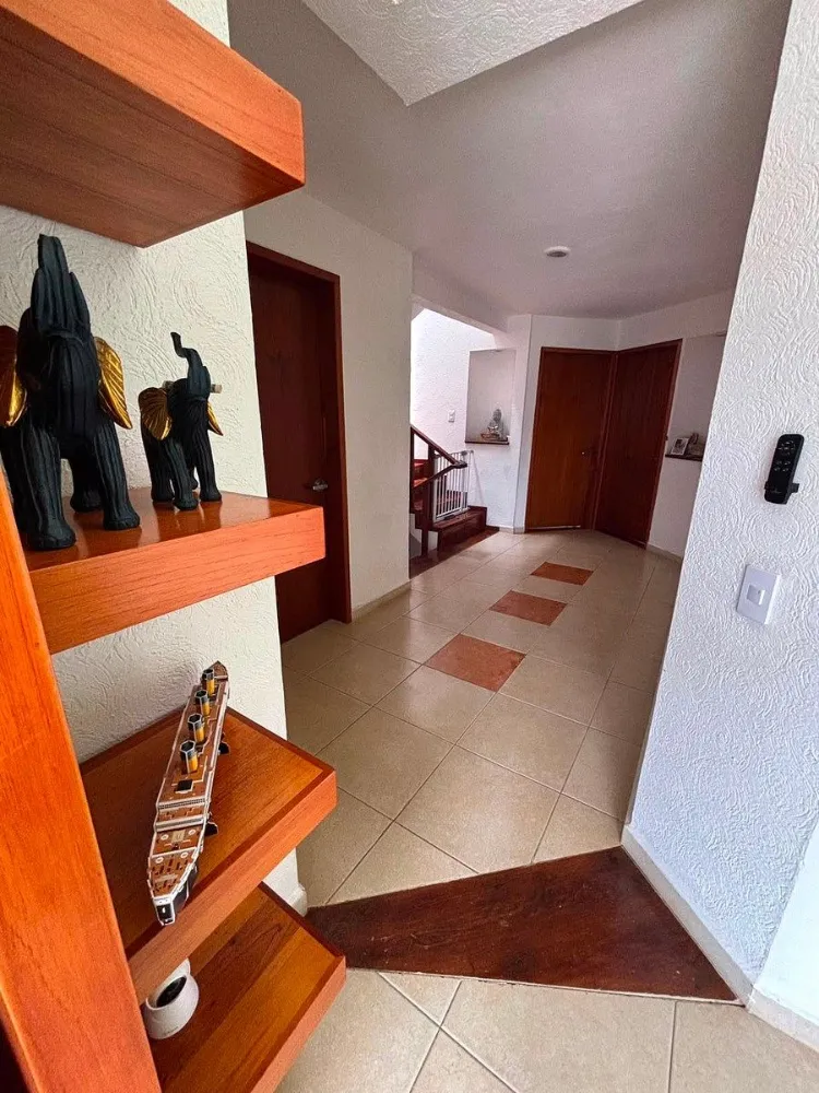 Casa Semiamueblada de 4 Recámaras en Renta en Supermanzana 17