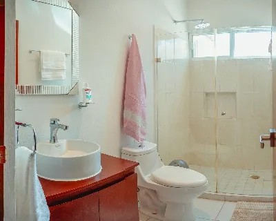 Departamento Amueblado de 2 Recámaras en Renta en Long Island, The Springs — foto 17